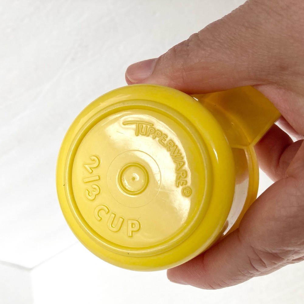 Vintage Tupperware Measuring 2/3 Cup Yellow Nesting