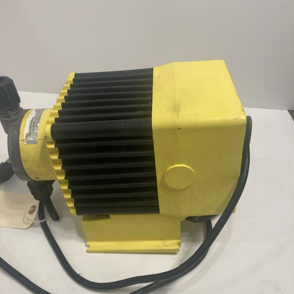 LMI MICROPROCESSOR DOSING PUMP 2.50 GPH 120V 3.50A C911-368NI