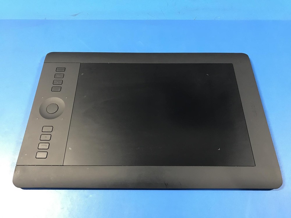 WACOM PTH-651 Pro Touch Tablet - No Pen