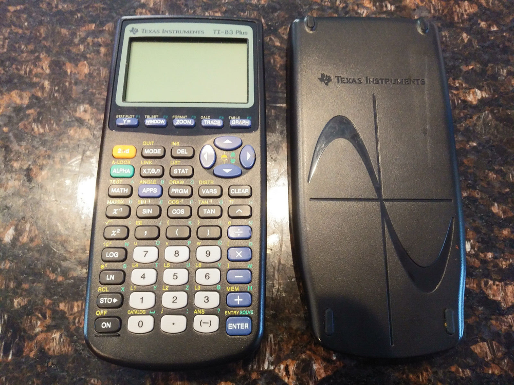 Texas Instruments TI-83 Plus Edition Graphing Calculator + 4 AAA Batteries EUC!