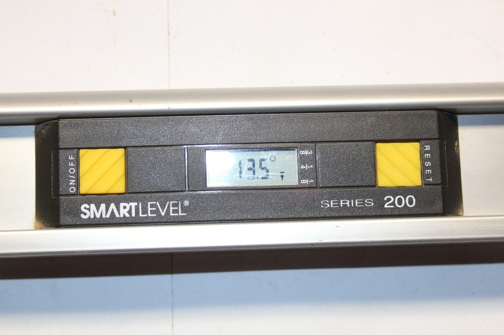 SmartLevel Series 200 Electronic Digital Level WEDGE INNOVATIONS