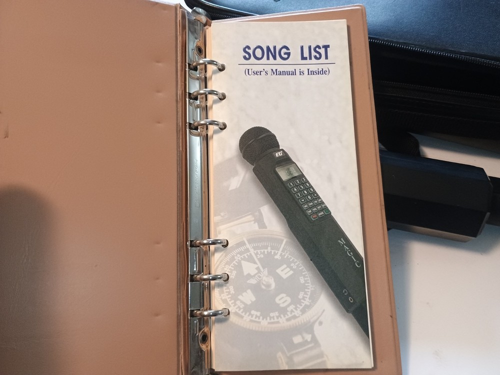 Magic Singalong Eg + Case & Cables