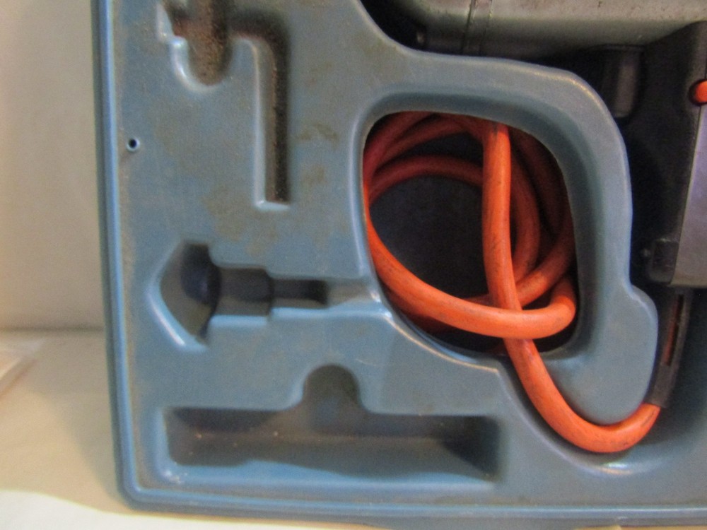 Black & Decker Drill 3/8 INCH Working Looks Rough