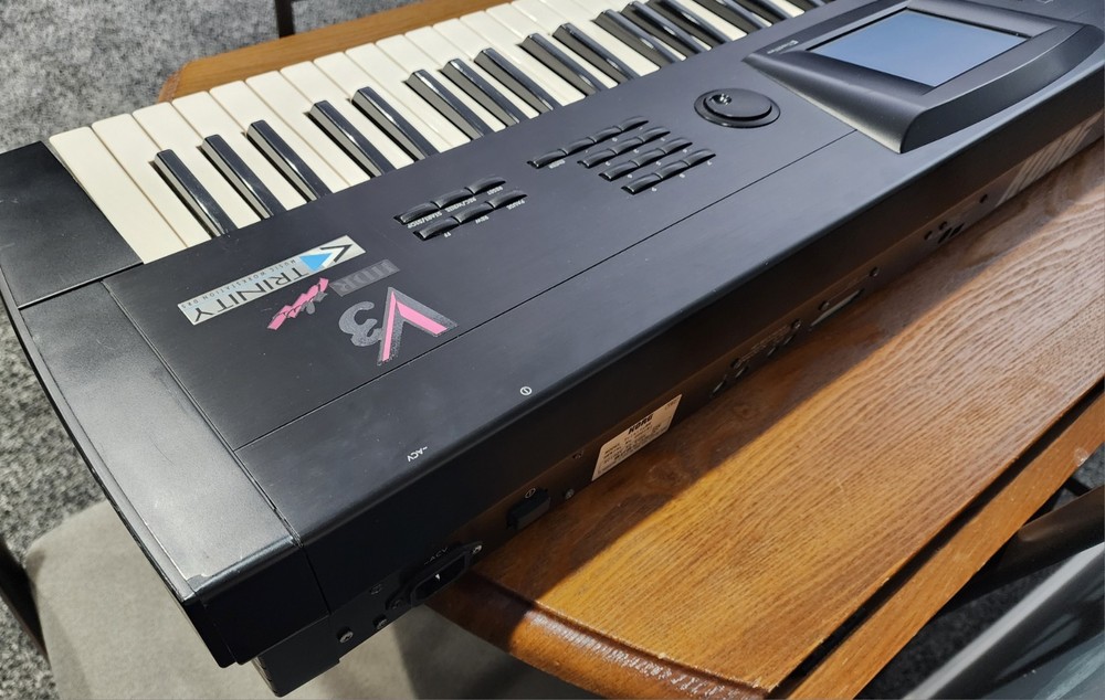 Korg Trinity V3 with MOSS black
