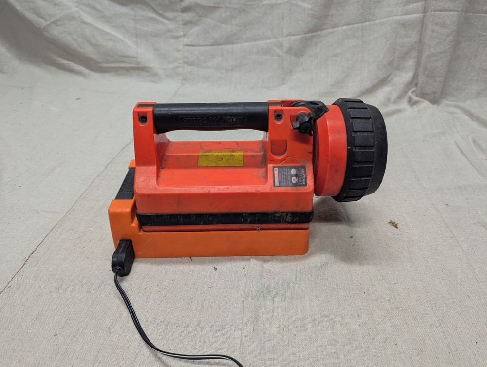 Streamlight LiteBox EMS Firefighter Flashlight With Charger