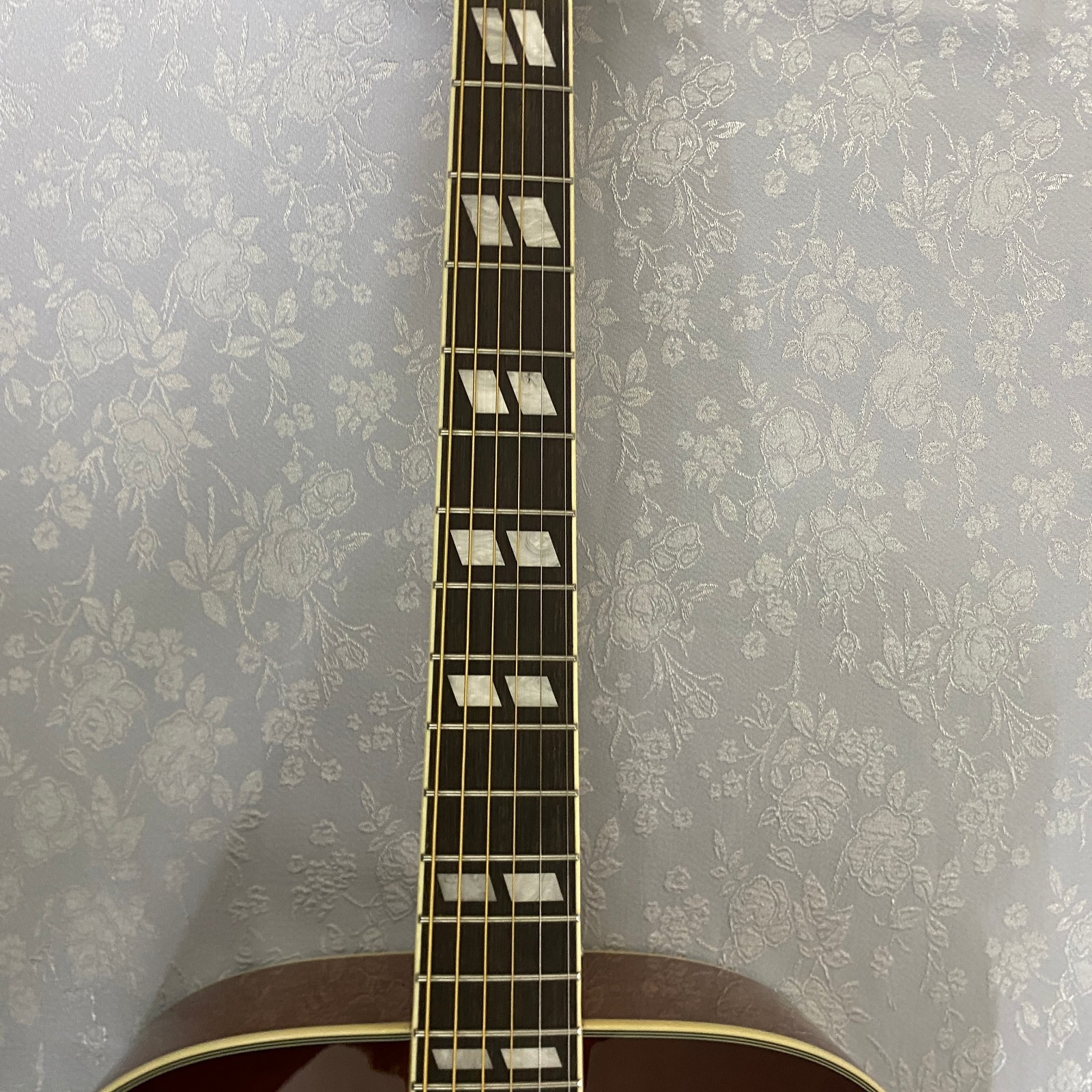 TS Hummingbird Acoustic guitar with pickup Solid spruce top real photo