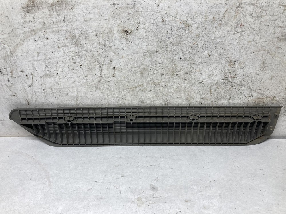 Peterbilt 579 POLY Left/Driver THRESHOLD Trim/Panel | P/N S601513