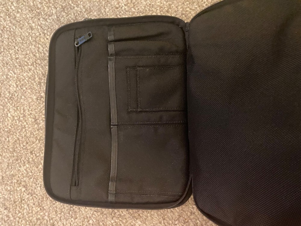 Tumi Black Ballistic Nylon Tablet iPad Zip Case organizer EUC