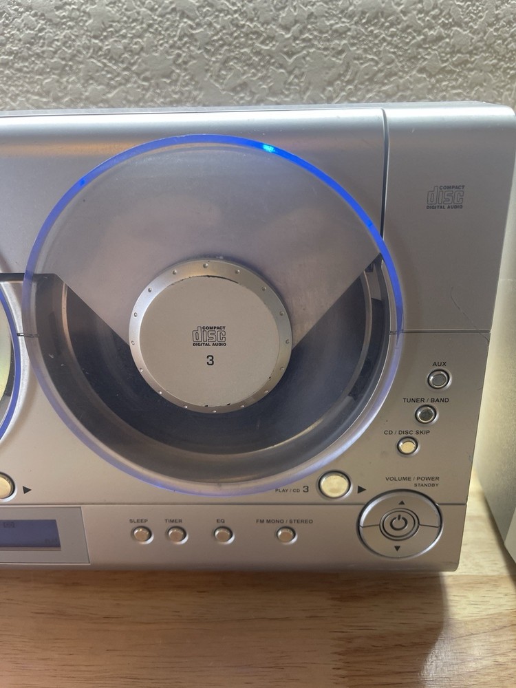 Emerson MS3103 Triple-Play Linear 3 CD Changer + 1 Speaker. ****read****
