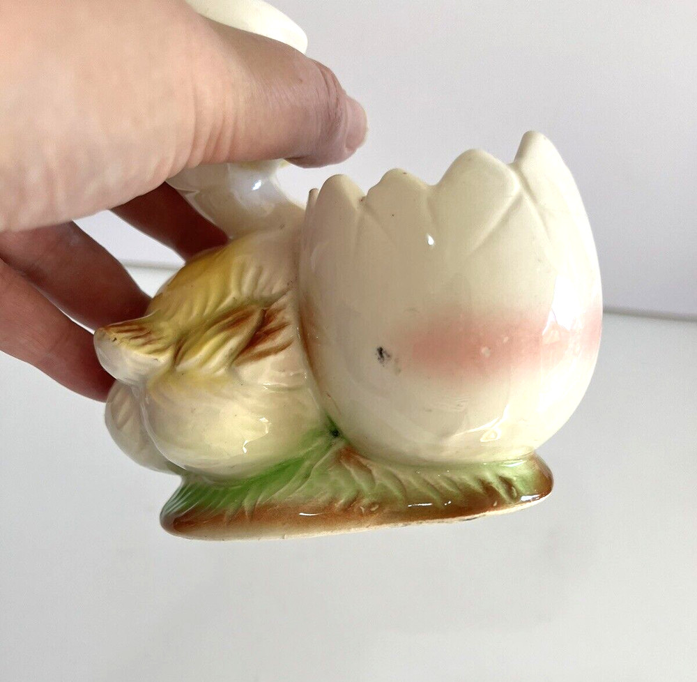Vintage Ceramic Decorative Easter Egg Holder With Cute Duckling