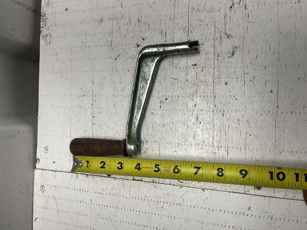 LEWMAR EMSWORTH SPEED WINCH HANDLE 6”