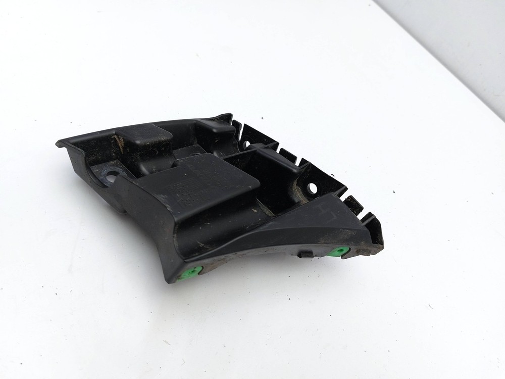 FRONT LEFT BUMPER BRACKET MOUNT SUPPORT 31425110 VOLVO V40 2016