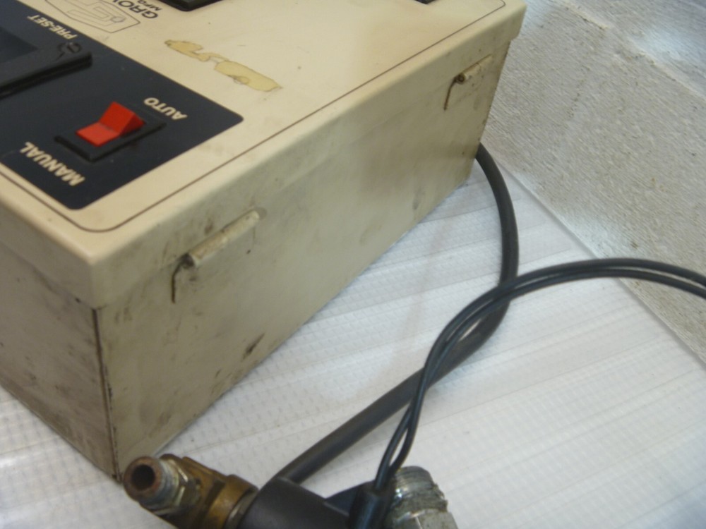 GROVER FLUID CONTROL CONSOLE 7540 DISTRIBUTION VALVES, SOLENOID AS IS