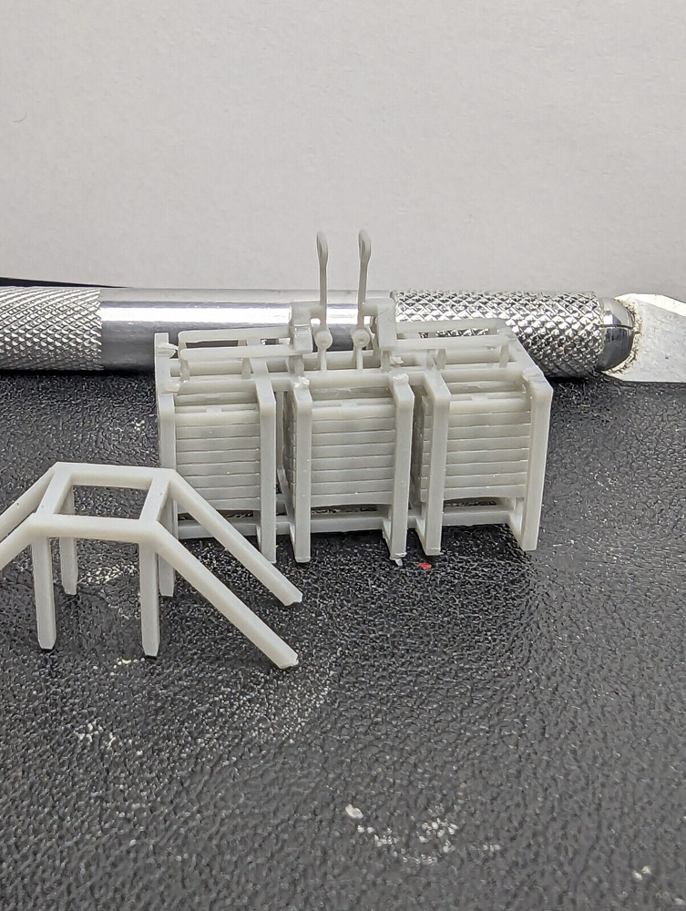 HO Scale Pallets with 55 Gallon Drums