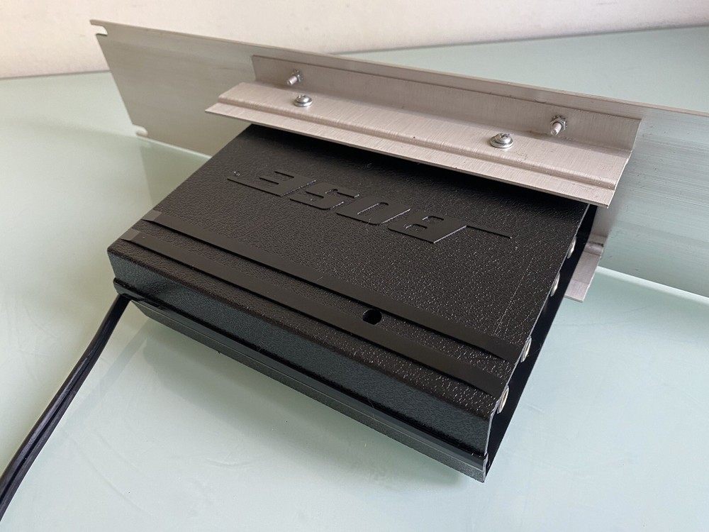 Bose 402-E Active Equalizer with 19” Rack Mount Faceplate Made in USA