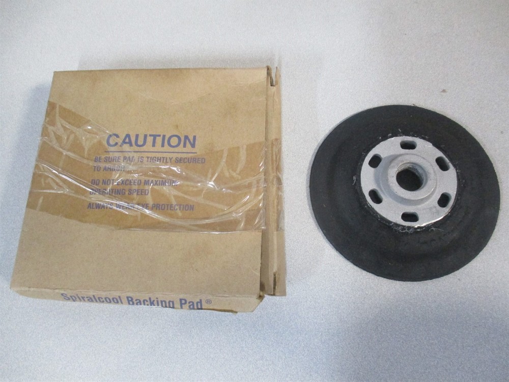 (R425SF) 5/8" x 4-1/2″ Medium Density Disc Backing Smooth Backing Pad