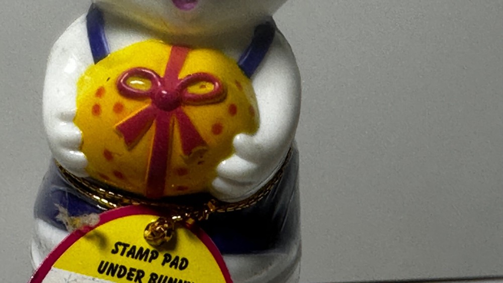 Stamp Pad Easter Bunny Candy Container Mint Unopened from 1998