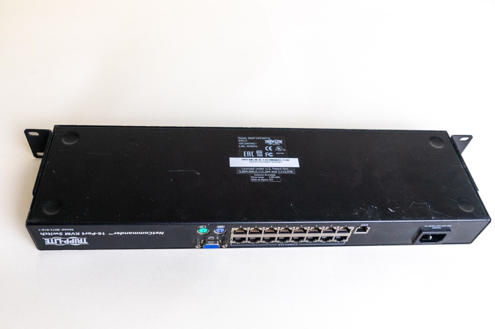 Tripp Lite NetCommander (B0720161) 16-Ports Rack-Mountable KVM switch PS/2...
