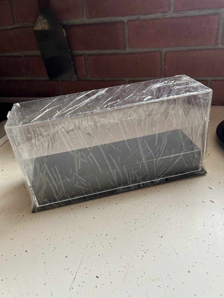 3 ball baseball holder display case