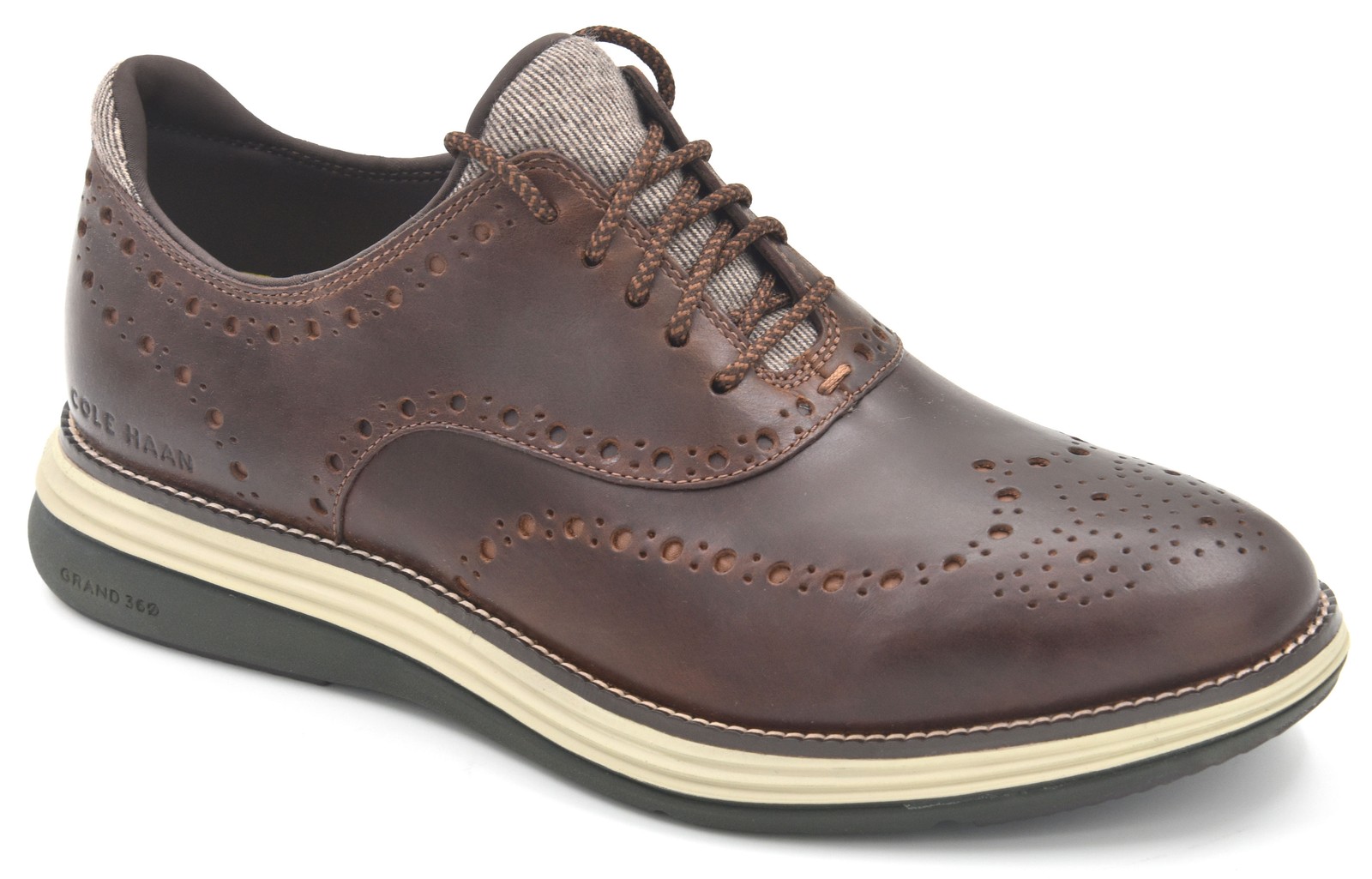 Cole Haan Men's ØriginalGrand Ultra Wingtip Oxfords C34063