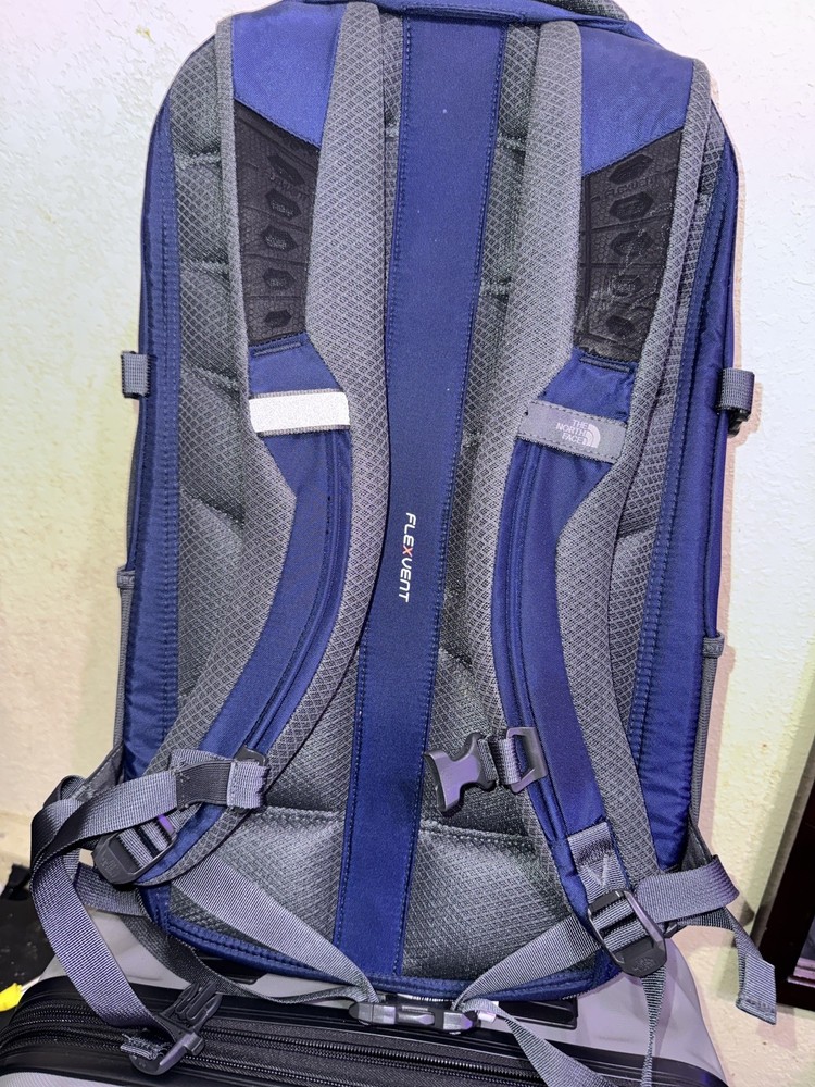 The North Face Fall Line Blue Backpack Lined Laptop Flexvent