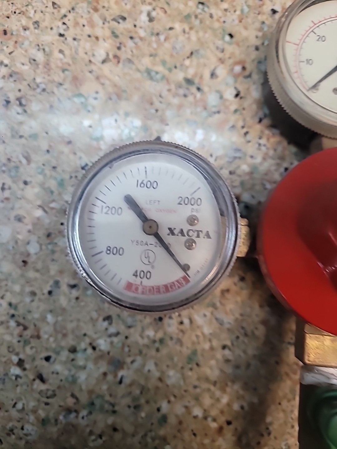 Micro Matic CO2 Regulator, Primary Xacta Double Gauge 2000psi 60psi