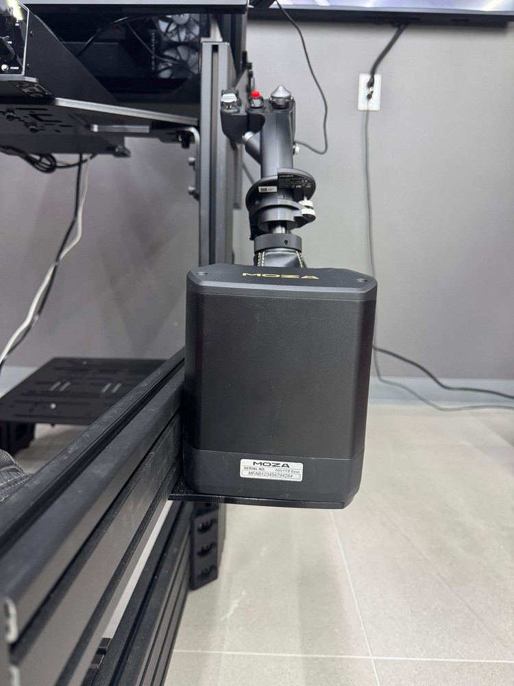 Focus Sim Racing Rig Mounting Plate for MOZA AB9