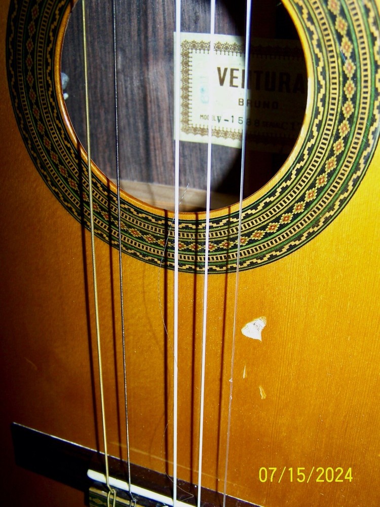 Ventura V-1588 Classical Guitar 1970's