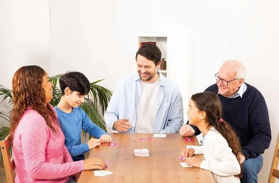 That'S Not a Hat - Fun Bluffing & Memory Party Game for All Ages Components