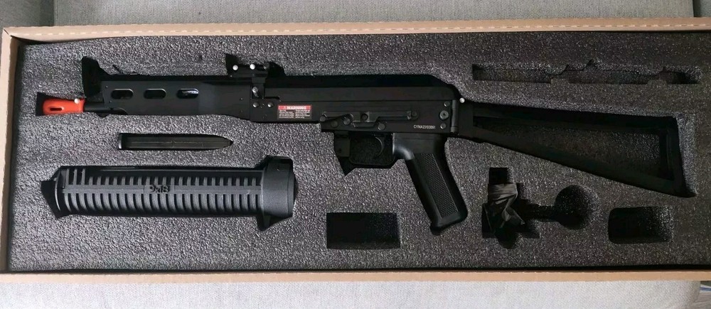 Airsoft Guns Bundle (4 Guns + Gear And Accessories)