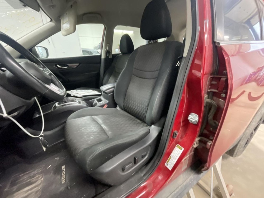 Driver Left Fuse Box Engine Fits 17-20 ROGUE 1066600