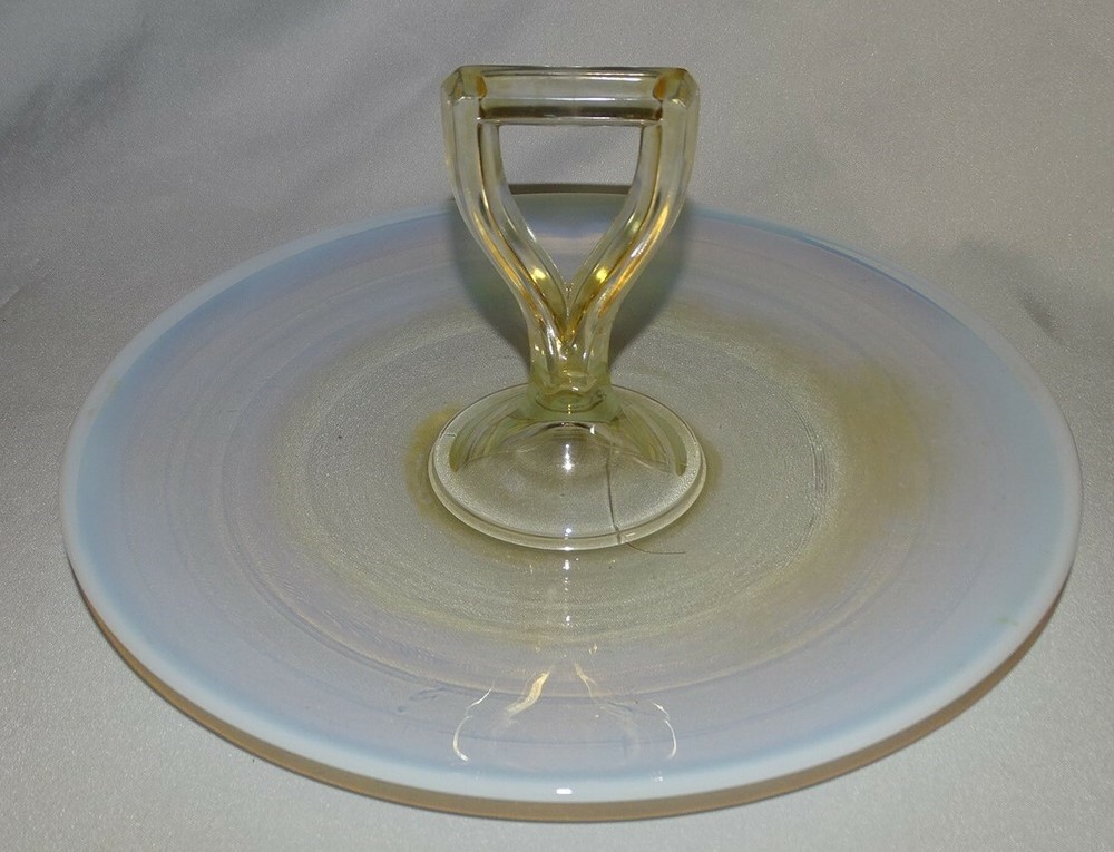 Diamond USA Opalescent Handled Sandwich Server / Tray