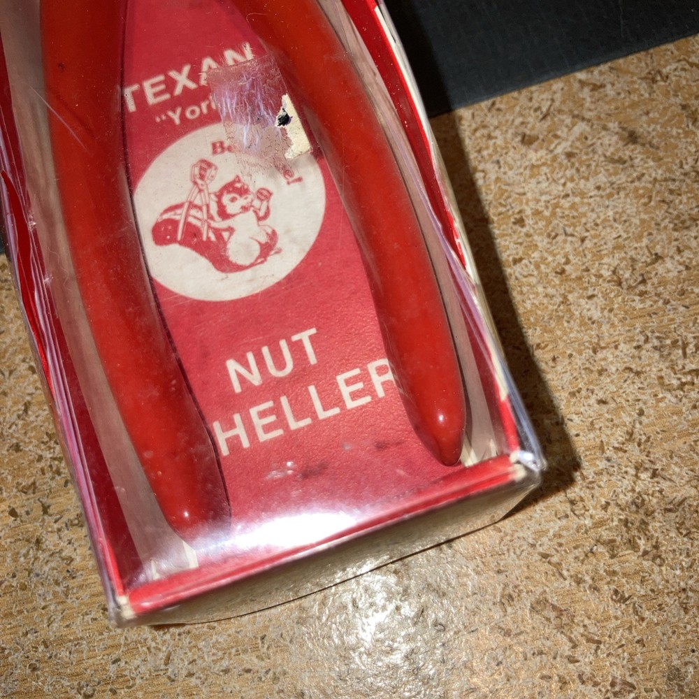 NIB Texan “York” Nut Sheller