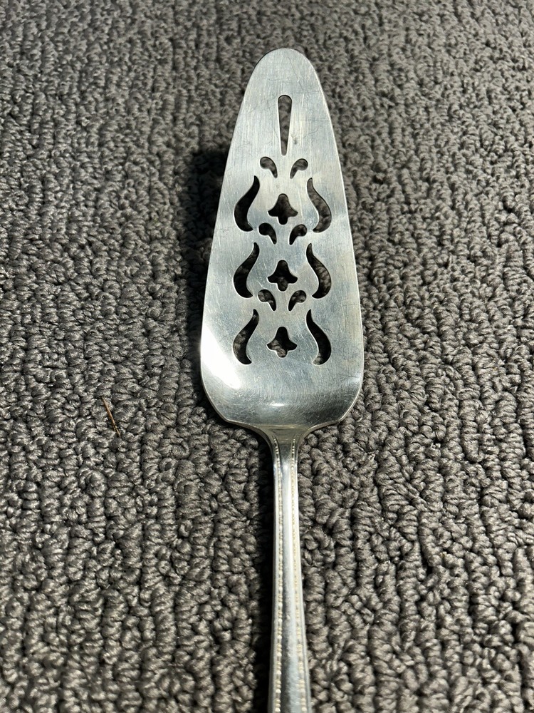 National Silver Co Silverplate Solid Pierced Pie Server Seventeen