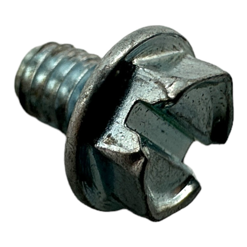 3400892 - Screw