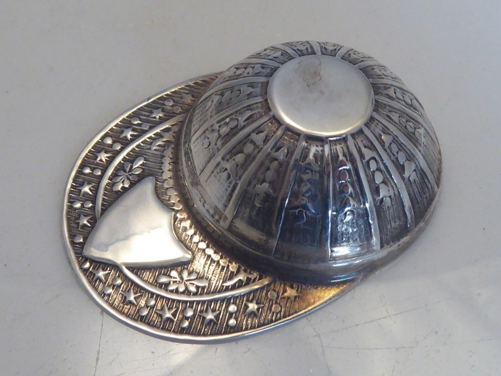 SILVER JOCKEY CAP CADDY SPOON