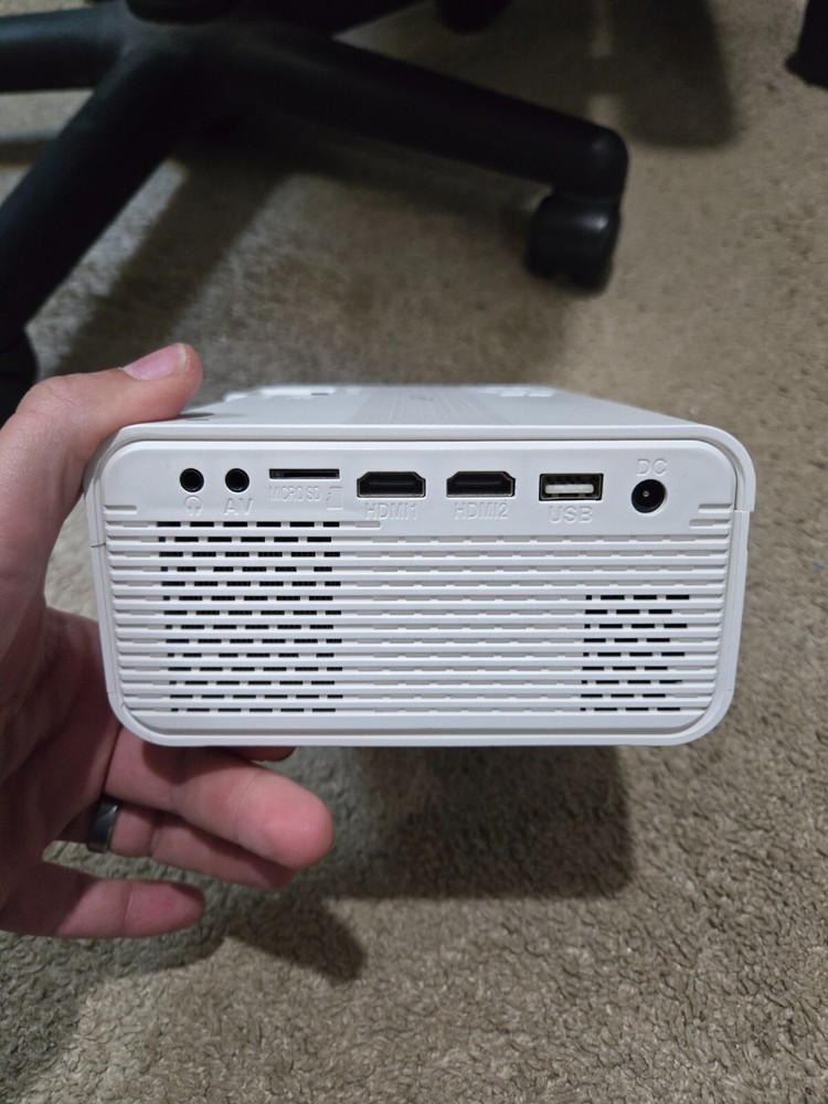 iLive Mini Projector with Bluetooth Model PJ308WI