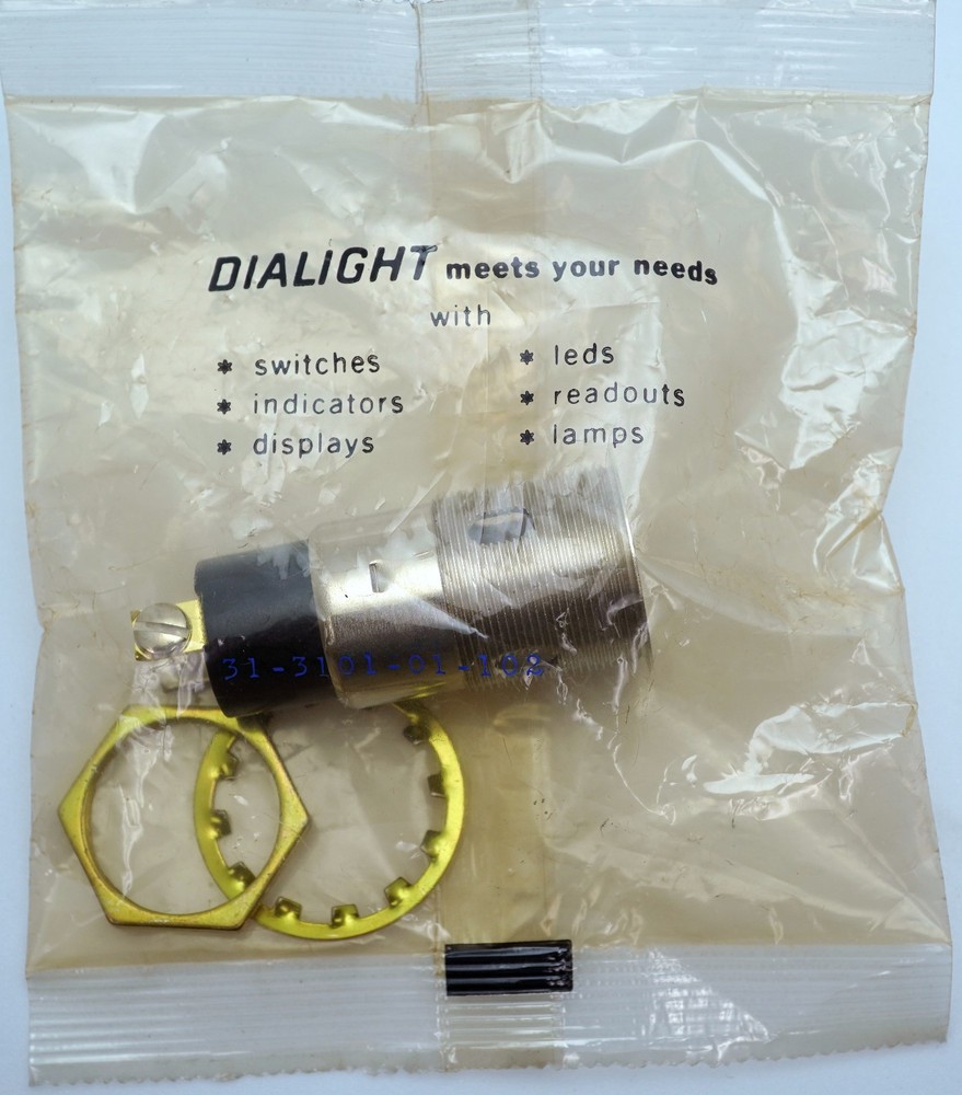 Dialight Panel Mount Indicator Light Bases P/N 031-3101-01-102