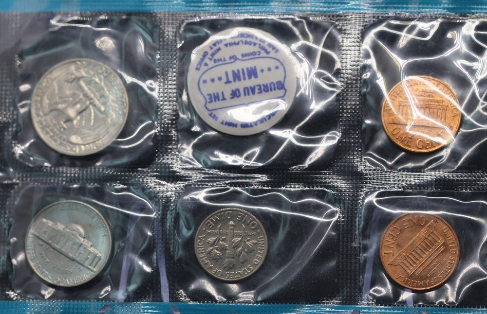 1968-P & S Partial Uncirculated Mint set. No half dollar.