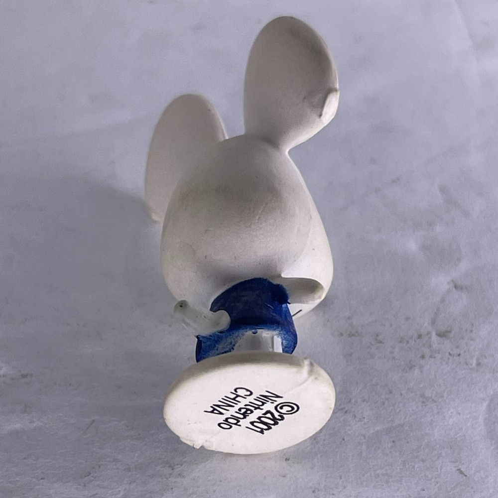 2001 Animal Crossing Wild World 1" Dory Mouse Mini Figure Yujin