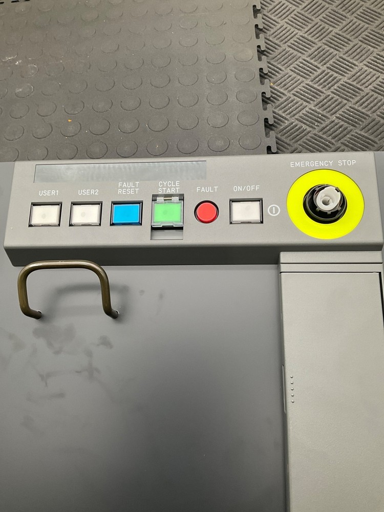 FANUC A05B‑2452‑C151 R‑J3iB Operator Panel USED
