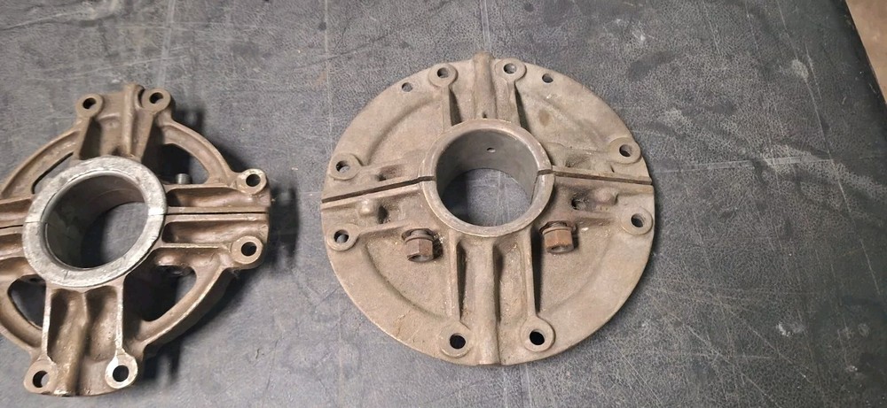 Offenhauser Offy engine Main Cages Midget 110 original