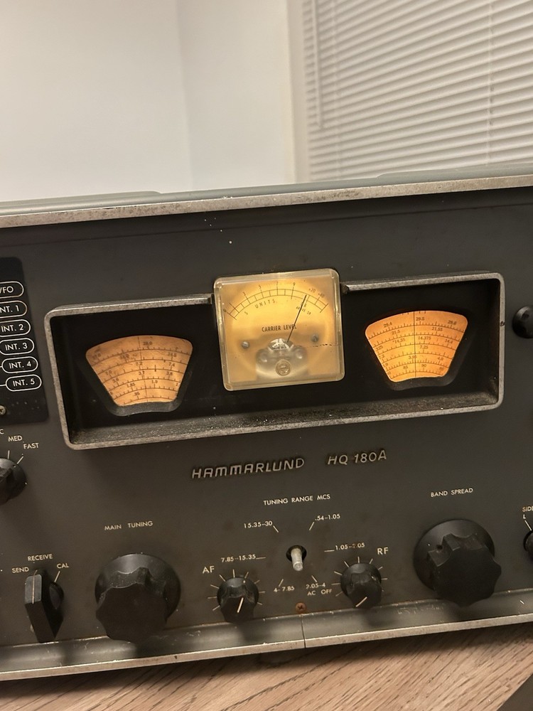 Rare Hammarlund HQ-180XE Tube Receiver - Powers Up - For Restoration