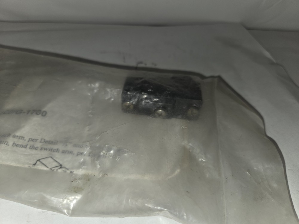 NEW GENUINE MANITOWOC 62-4641-9 SWITCH ASSEMBLY