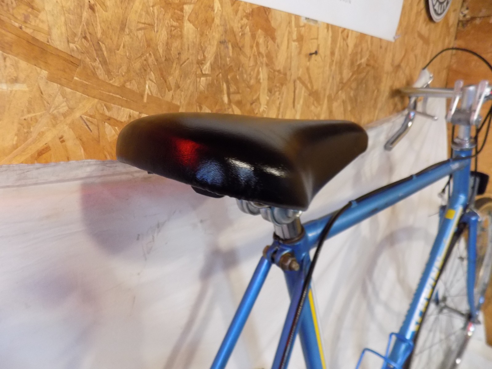 1980s SCHWINN TRAVELER MENS 10-SPEED ROAD BIKE WORLD SPORT SUPER VOYAGEUR LETOUR