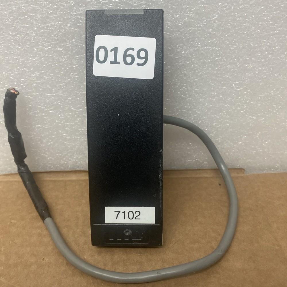 HID multiCLASS SE RP15E Mullion Card Access Reader (Missing Screws And Bracket)