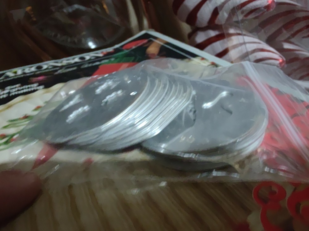 A Aronson Cookie Press & Icing Set - W/17 Disks & 6 Decorating Tips Lightly Used