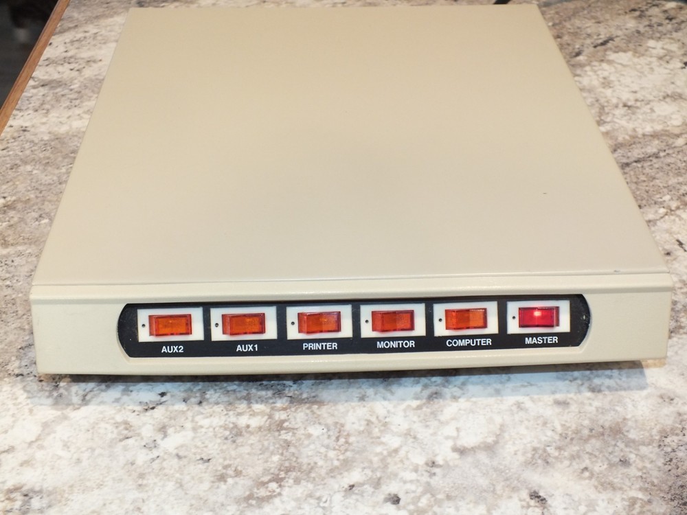 Vintage Computer Power Controller Surge Protector Model TL-777
