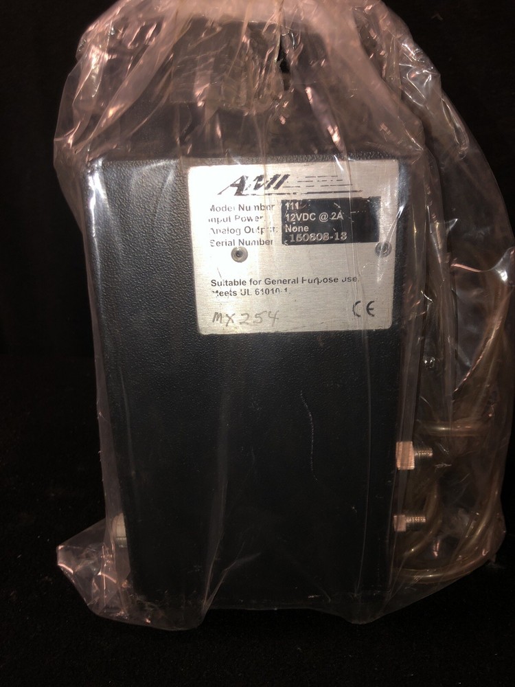 ADVANCED MICRO INSTRUMENTS Portable Percent OXYGEN ANALYZER Model 111 Series