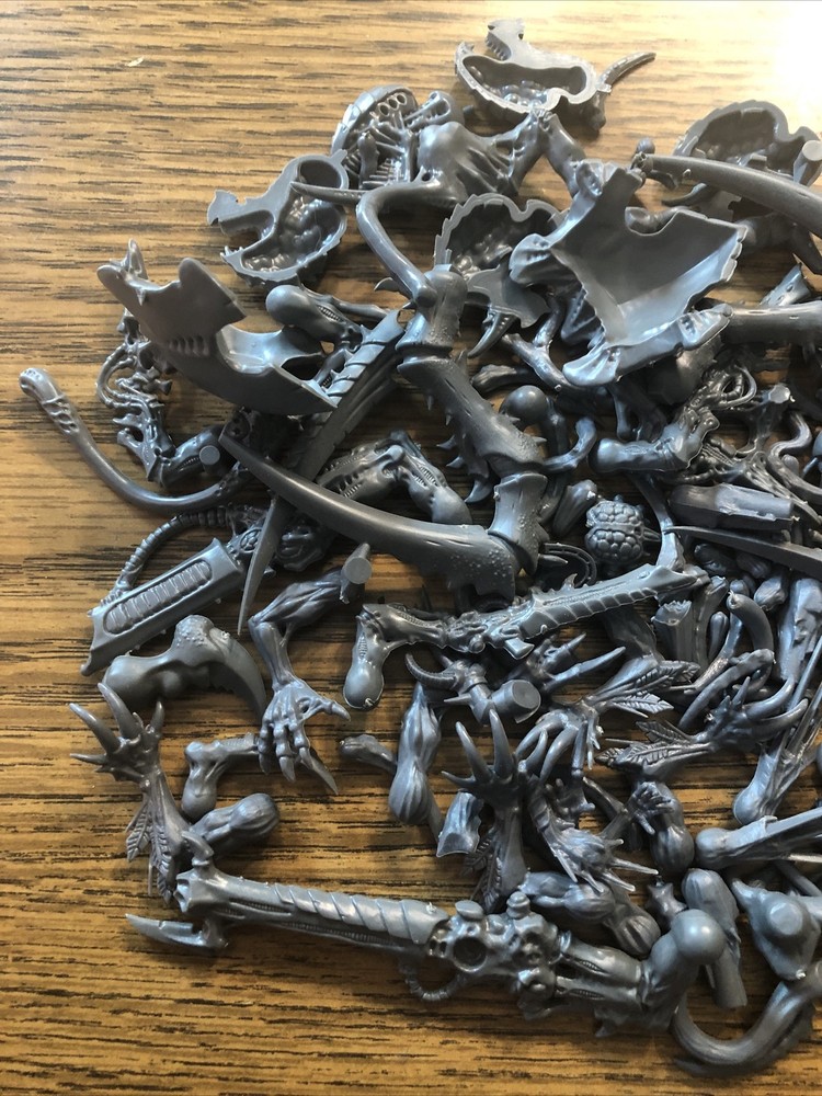 Warhammer 40k Massive Tyranid Bits Lot And Extras (o44)